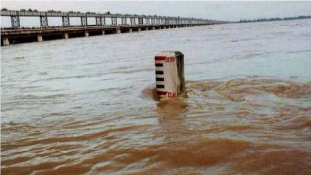 ବାଲେଶ୍ୱର: ସୁବର୍ଣ୍ଣରେଖାରେ ଜଳସ୍ତର ବିପଦ ସଙ୍କେତ ଟପିଲା, ଅଧିକାରୀଙ୍କ ଛୁଟି ବାତିଲ