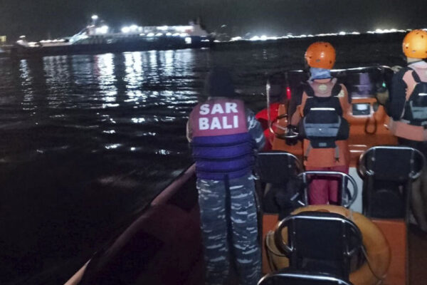 ବାଲି ନିକଟରେ 65 ଜଣ ଯାତ୍ରୀଙ୍କ ସହିତ ଇଣ୍ଡୋନେସିଆନ ଫେରି ବୁଡ଼ିଯିବାରୁ ଅତି କମରେ 4 ଜଣଙ୍କର ମୃତ୍ୟୁ, 38 ଜଣ ନିଖୋଜ