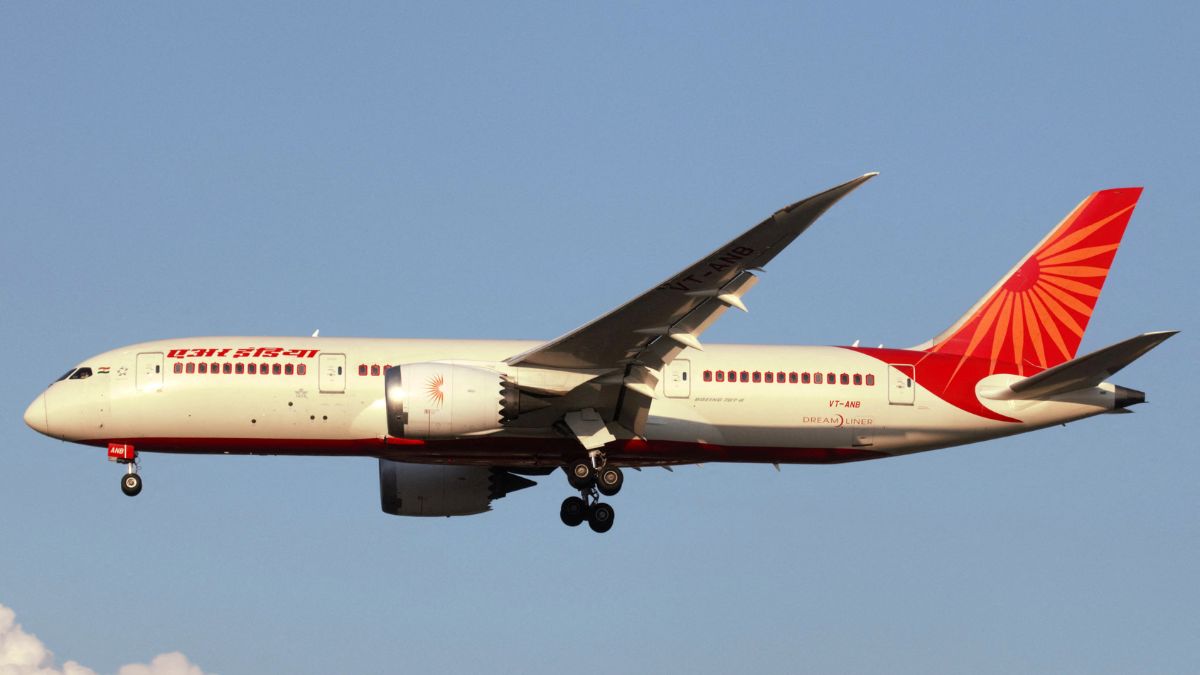 ଏୟାର ଇଣ୍ଡିଆର ପାଇଲଟ ଉଡ଼ାଣ ପୂର୍ବରୁ ଖସିପଡ଼ିଲେ; ବେଙ୍ଗାଲୁରୁ KIA ରୁ AI 2414 ବିମାନ ବିଳମ୍ବରେ ଉଡ଼ିଲା