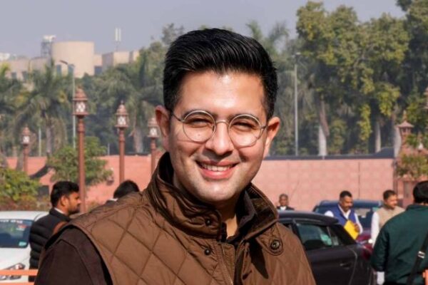 ପଞ୍ଜାବ ସରକାର ରାଘବ ଚଡ଼୍ଢାଙ୍କ Z+ ସୁରକ୍ଷା ହଟାଇଲା, AAP ଭିତରେ ବଢ଼ୁଥିବା ଦ୍ୱନ୍ଦ୍ୱ ମଧ୍ୟରେ କେନ୍ଦ୍ର ଦେଲା ନୂତନ ସୁରକ୍ଷା